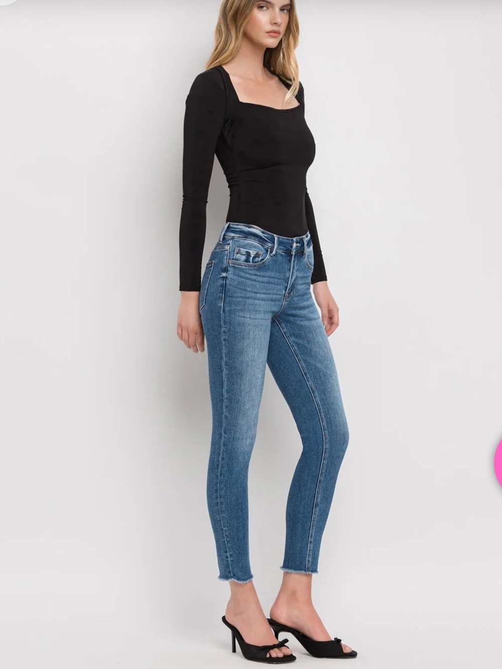 Vervet by Flying Monkey High Rise Ankle Skinny Jeans in Medium Wash Size 27